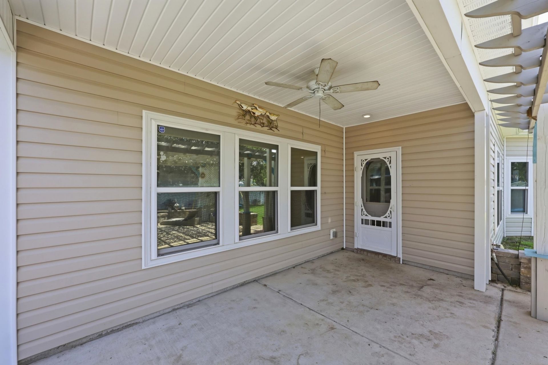 564 Hickman St. Photo 50