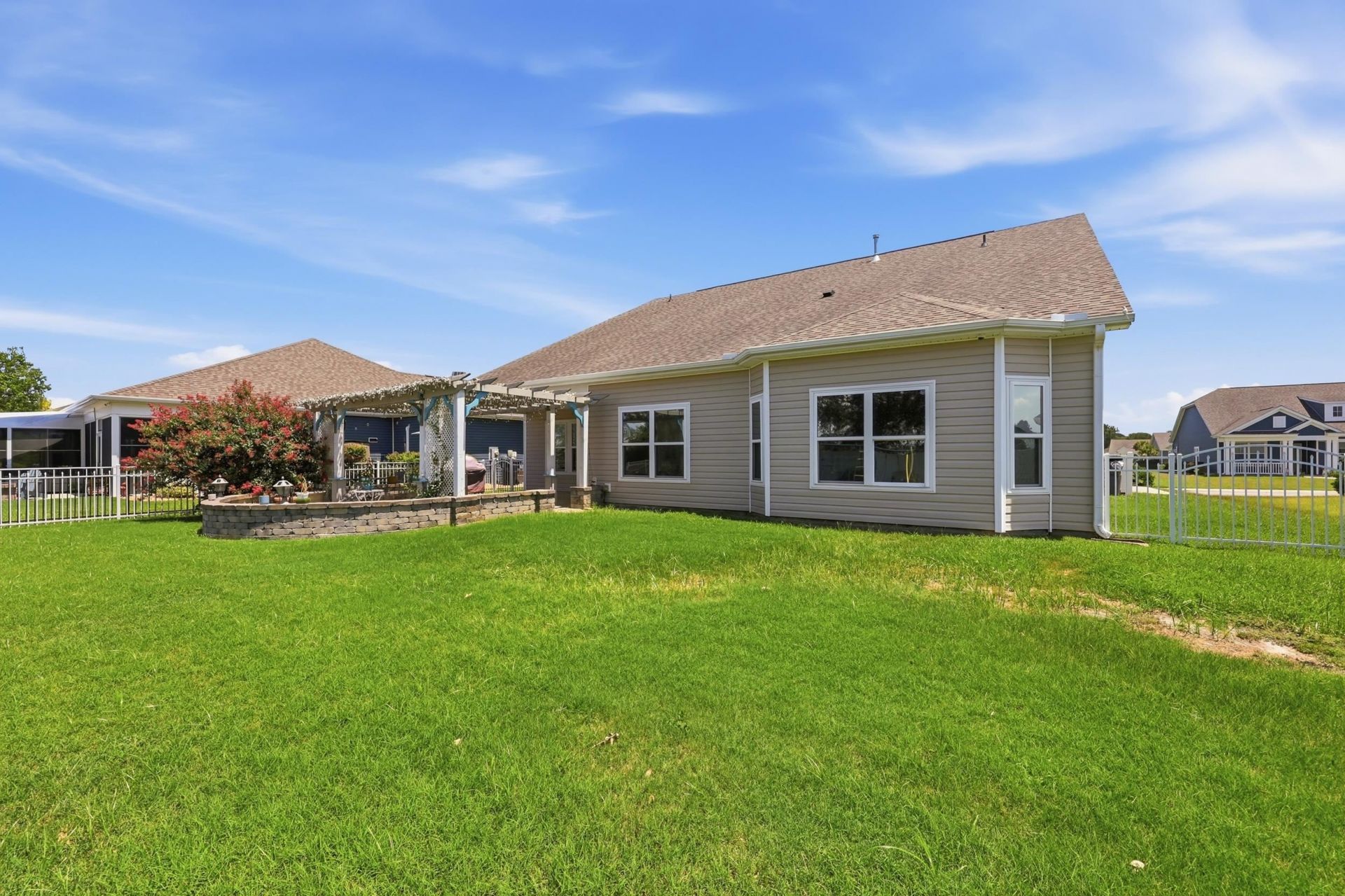 564 Hickman St. Photo 58