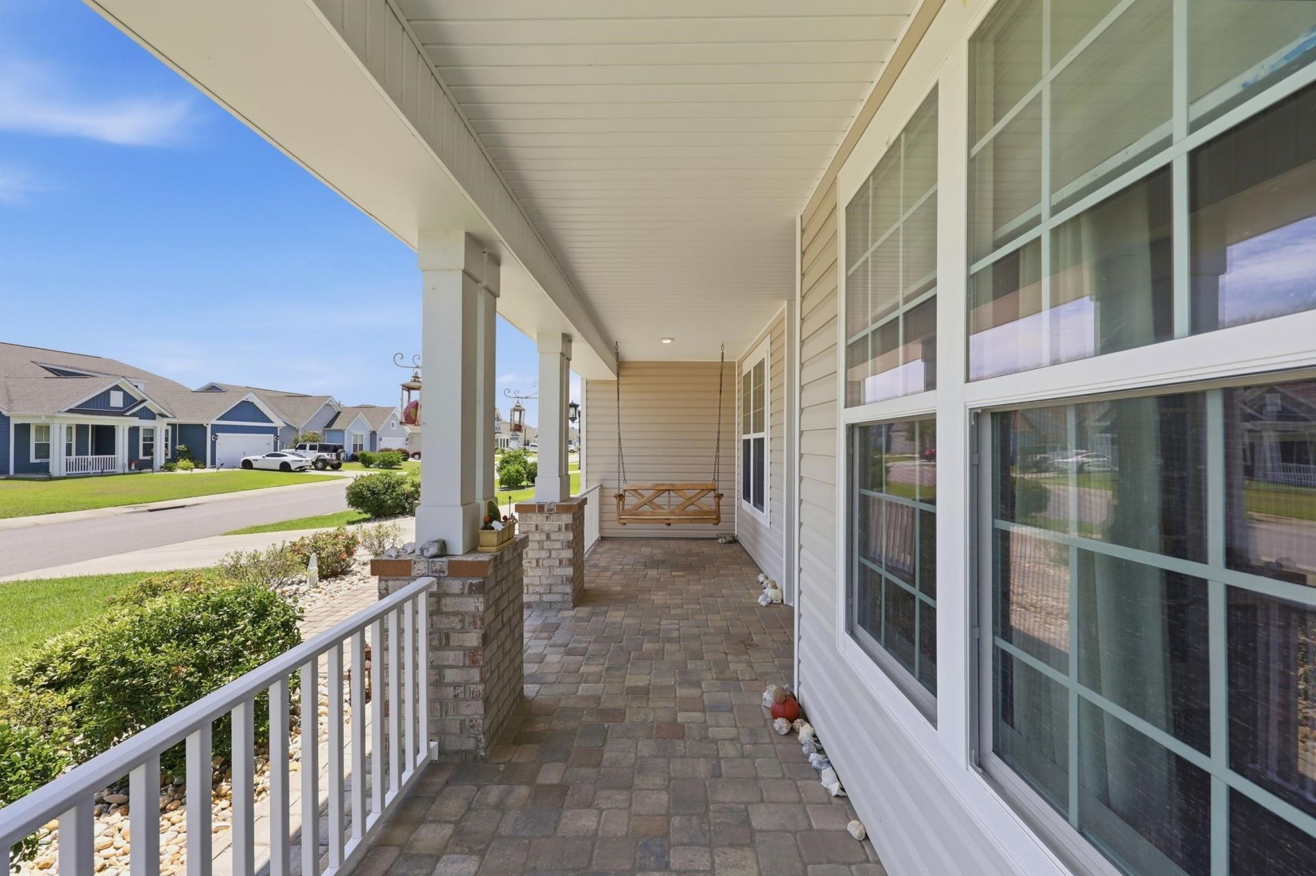 564 Hickman St. Photo 6