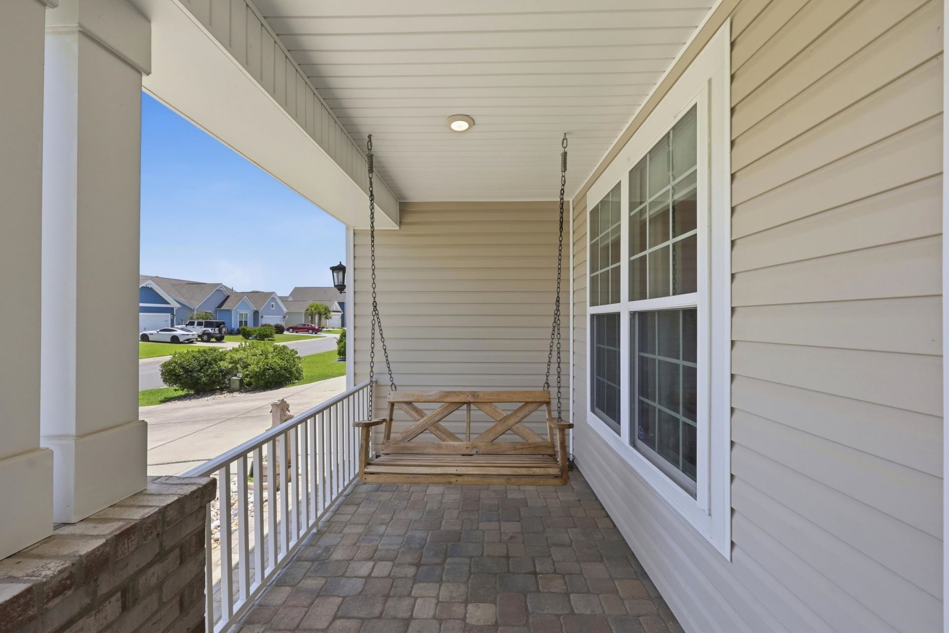 564 Hickman St. Photo 7