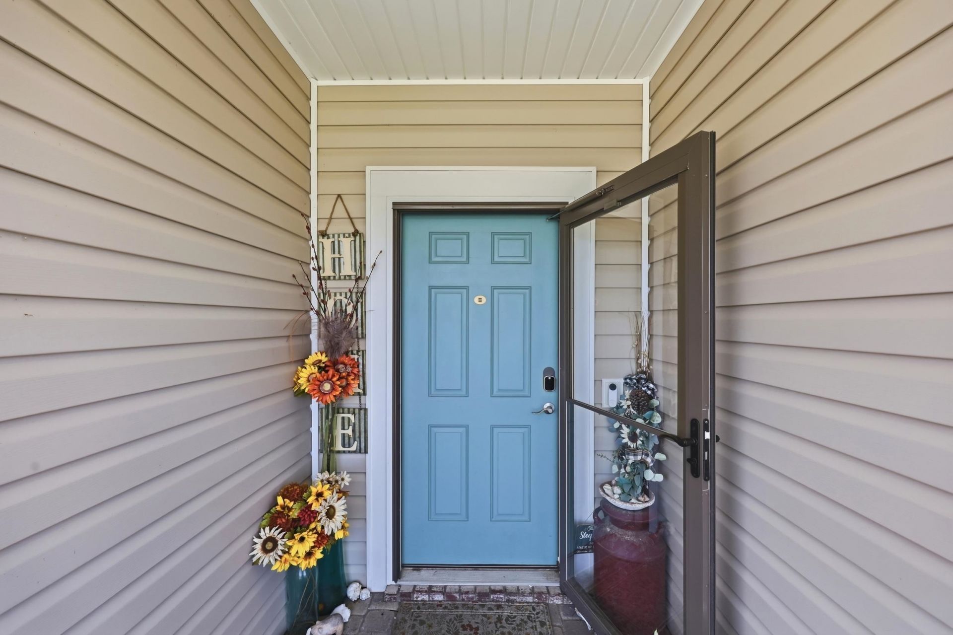 564 Hickman St. Photo 8
