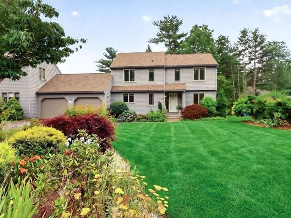 68 Trout Farm Ln, Duxbury, MA 02332