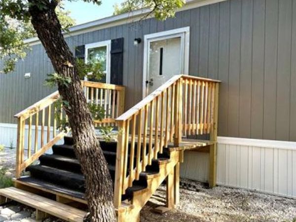 225 HCR 2127 , Whitney, TX 76692