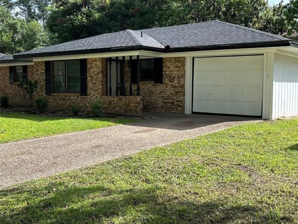 900 N 23 1/2 Street , Corsicana, TX 75110