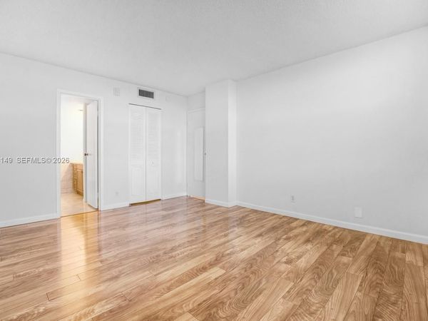 250 Jacaranda Dr , Unit 508, Plantation, FL 33324