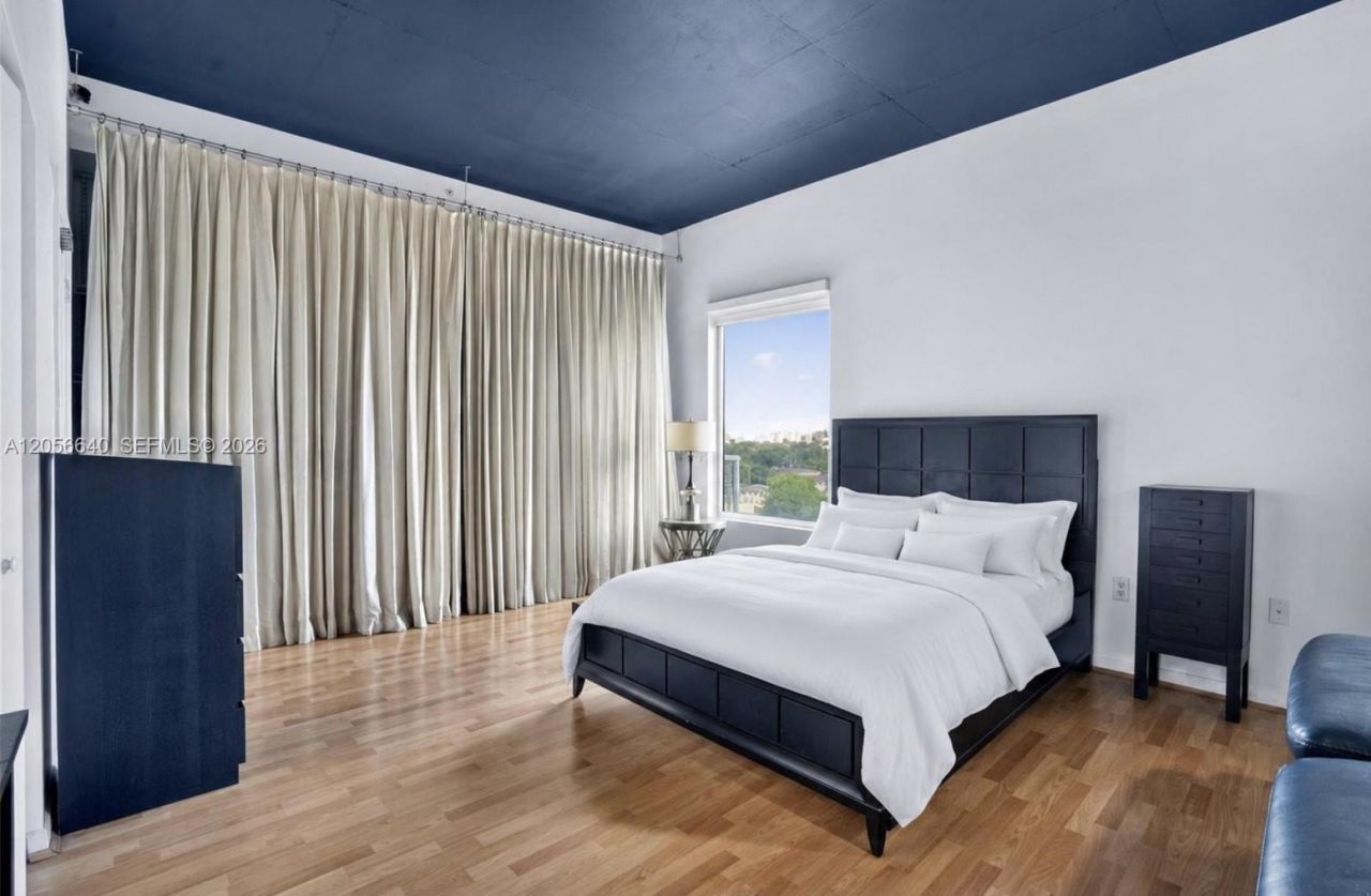 10 SW South River Dr , Unit 708, Miami, FL 33130 Photo