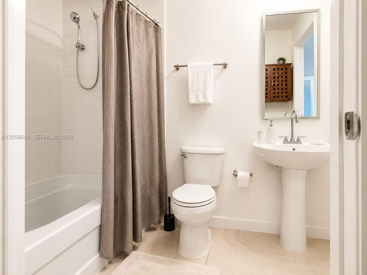 10 SW South River Dr, Unit 708, Miami, FL 33130 Photo