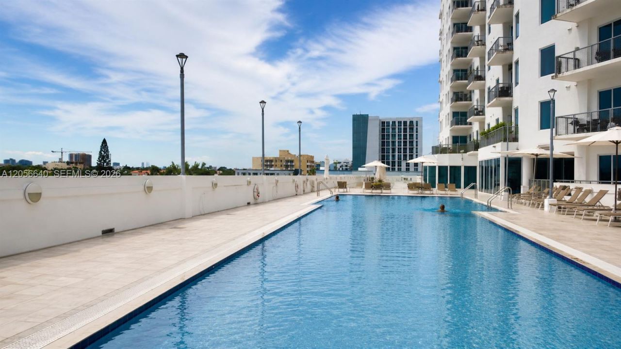 10 SW South River Dr, Unit 708, Miami, FL 33130 Photo