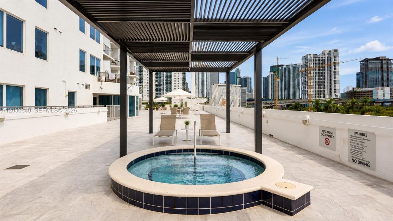 10 SW South River Dr, Unit 708, Miami, FL 33130 Photo
