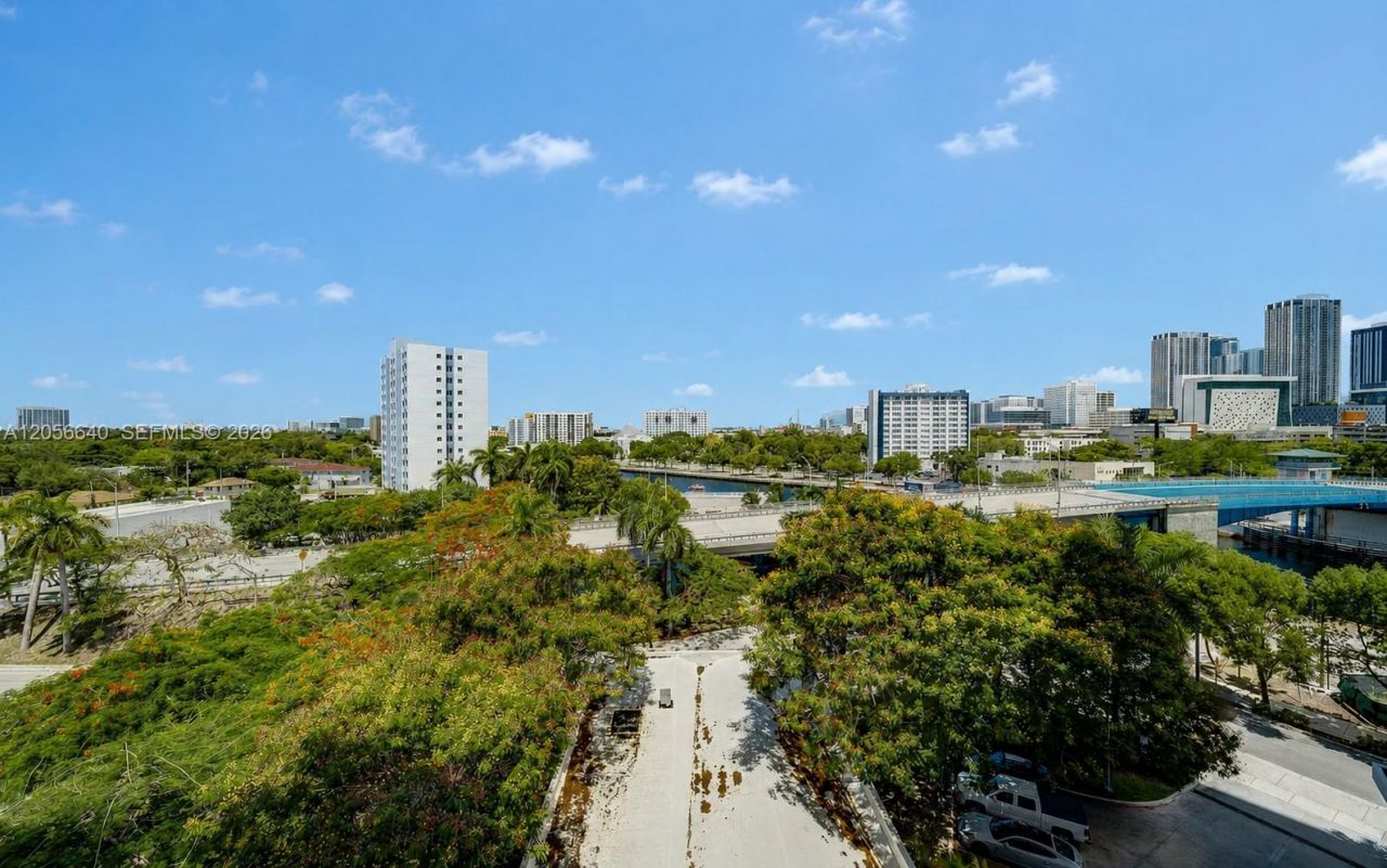 10 SW South River Dr, Unit 708, Miami, FL 33130 Photo