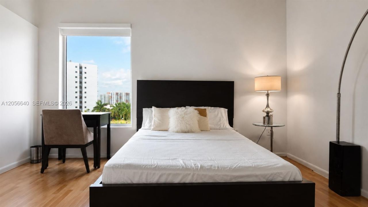 10 SW South River Dr, Unit 708, Miami, FL 33130 Photo