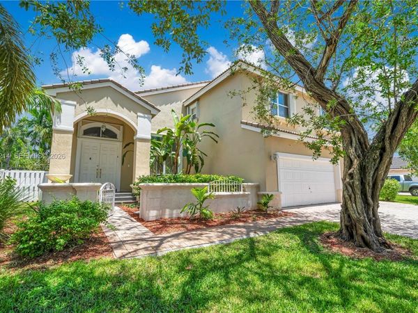 5340 SW 33rd Ter , Hollywood, FL 33312