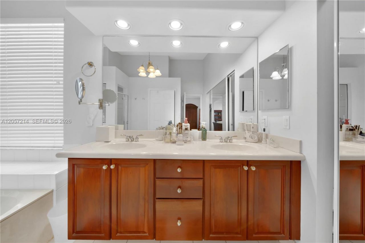 5340 SW 33rd Ter , Hollywood, FL 33312 Photo