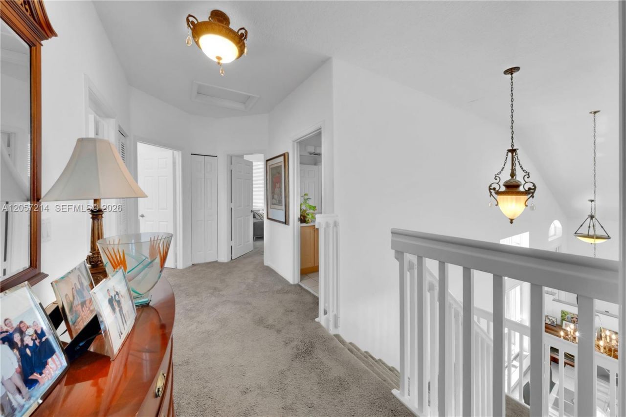 5340 SW 33rd Ter , Hollywood, FL 33312 Photo