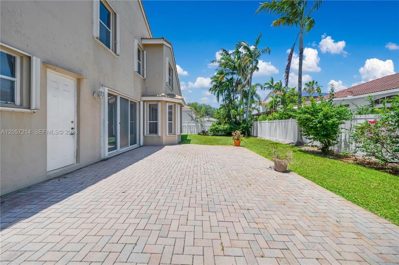 5340 SW 33rd Ter , Hollywood, FL 33312 Photo