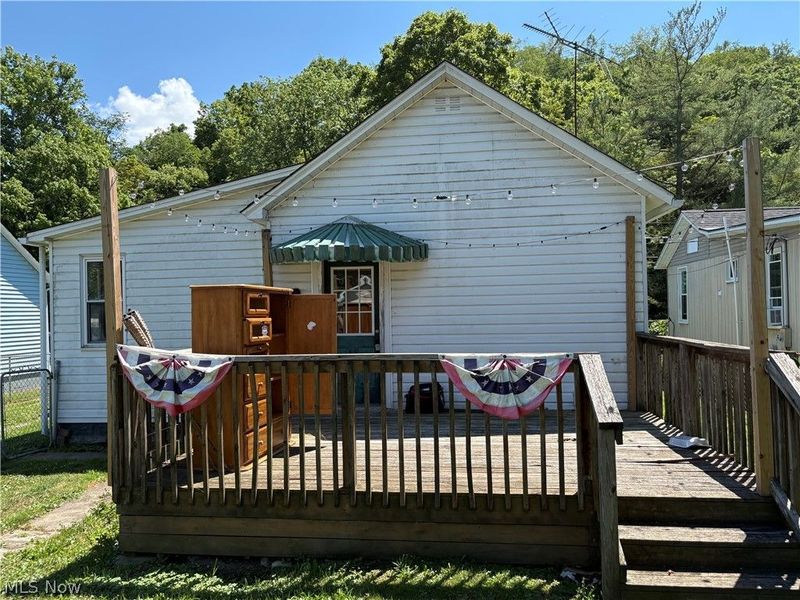 49729 Water Street , Saint Clairsville, OH 43950 Photo 2