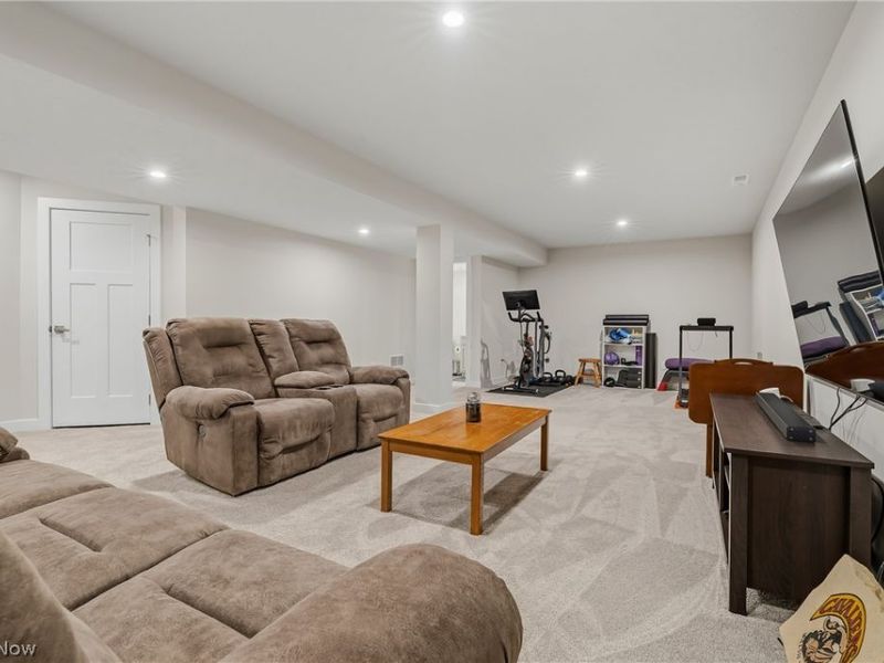 7906 Cobbler Avenue NE, Canton, OH 44721 Photo 27
