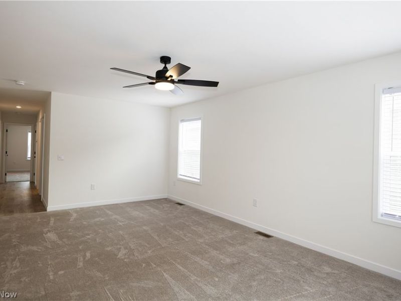 156 E Channel Street, Newark, OH 43055 Photo 9