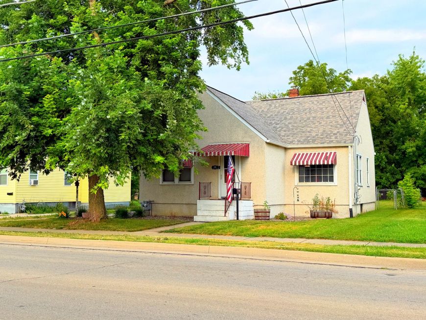 Main Photo