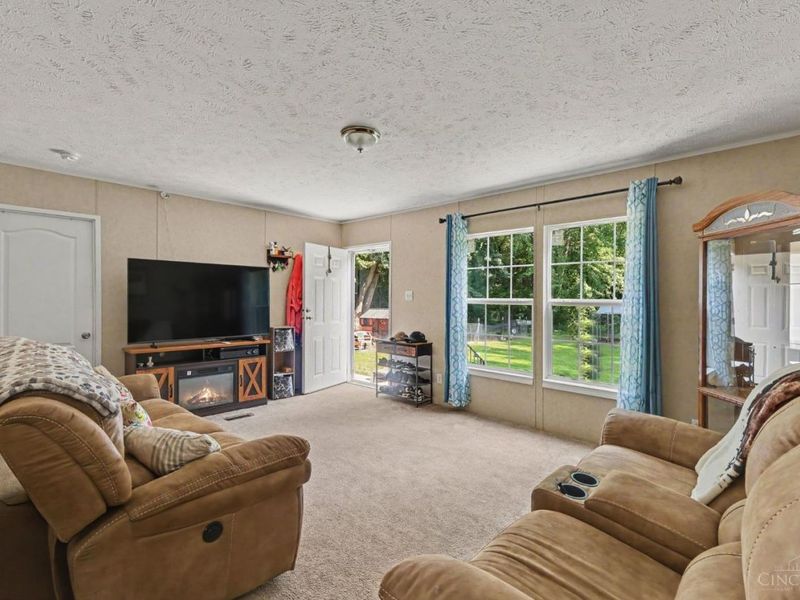 3933 Greenbush East Road, Mount Orab, OH 45154 Photo 2