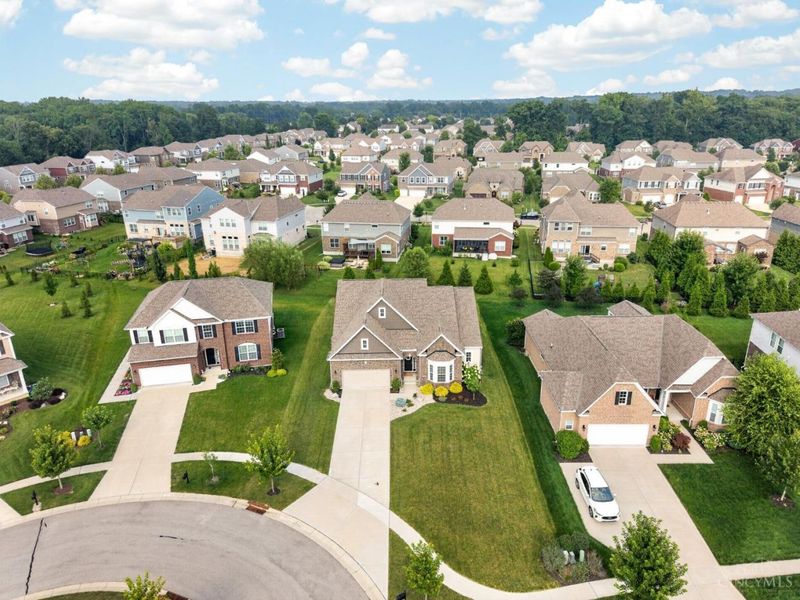 1652 Federal Creek Lane, Hamilton Township, OH 45039 Photo 2