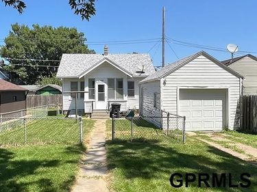 4068 hillsdale Avenue, Omaha, NE 68107