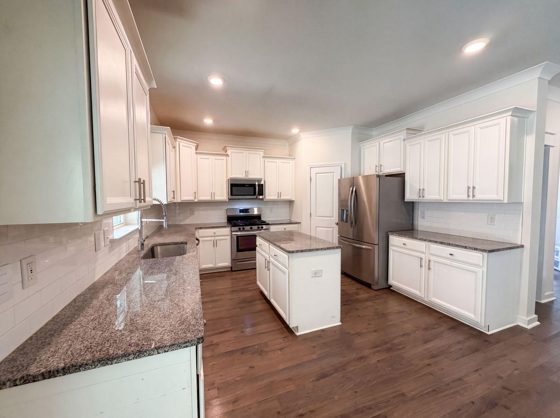 1010 Mossy Rock Drive Photo 20