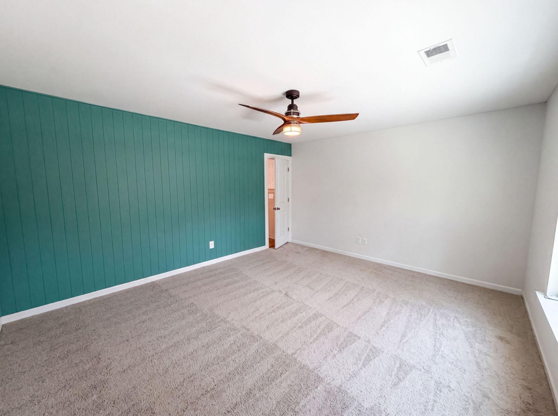 1010 Mossy Rock Drive Photo 6