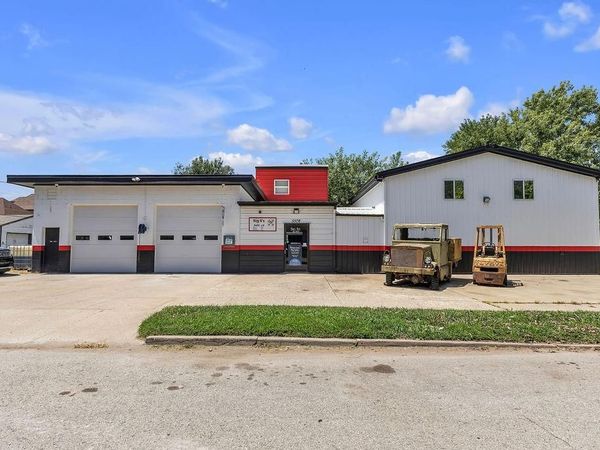 5508 Pryor Avenue, St Joseph, MO 64504