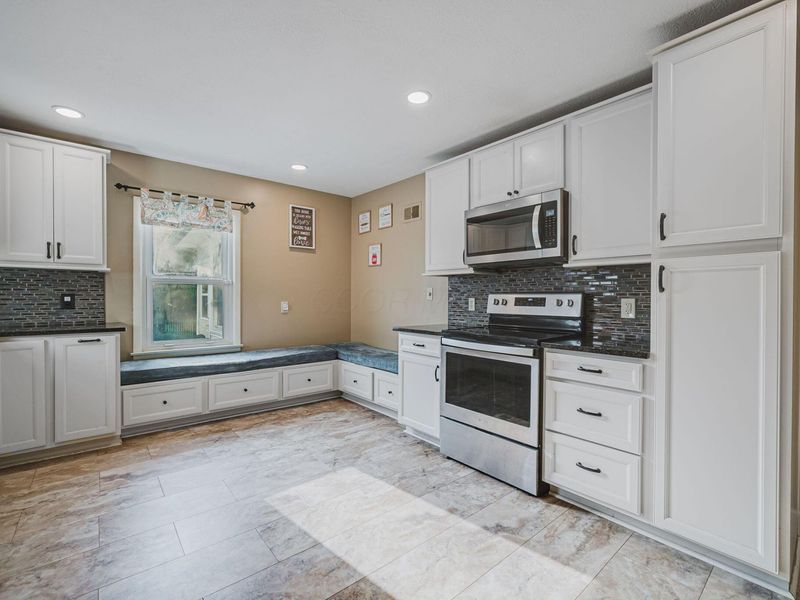 170 Amity Road, Galloway, OH 43119 Photo 5