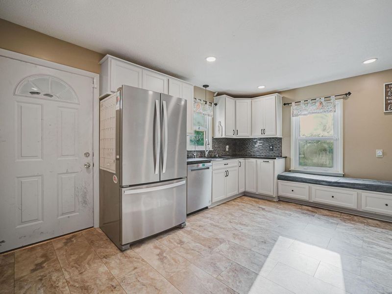 170 Amity Road, Galloway, OH 43119 Photo 6
