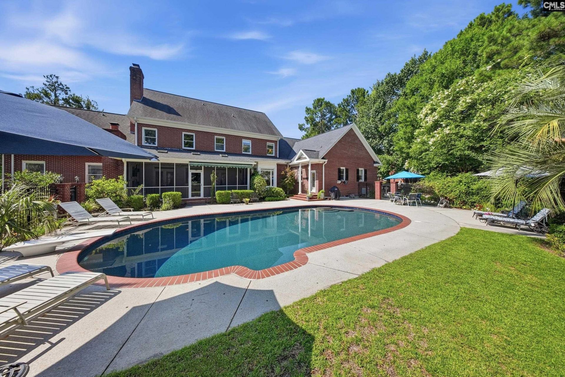 205 Harwell Drive  Photo 4