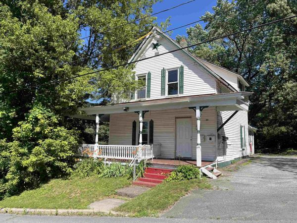 35 Mountain Avenue, St. Johnsbury, VT 05819