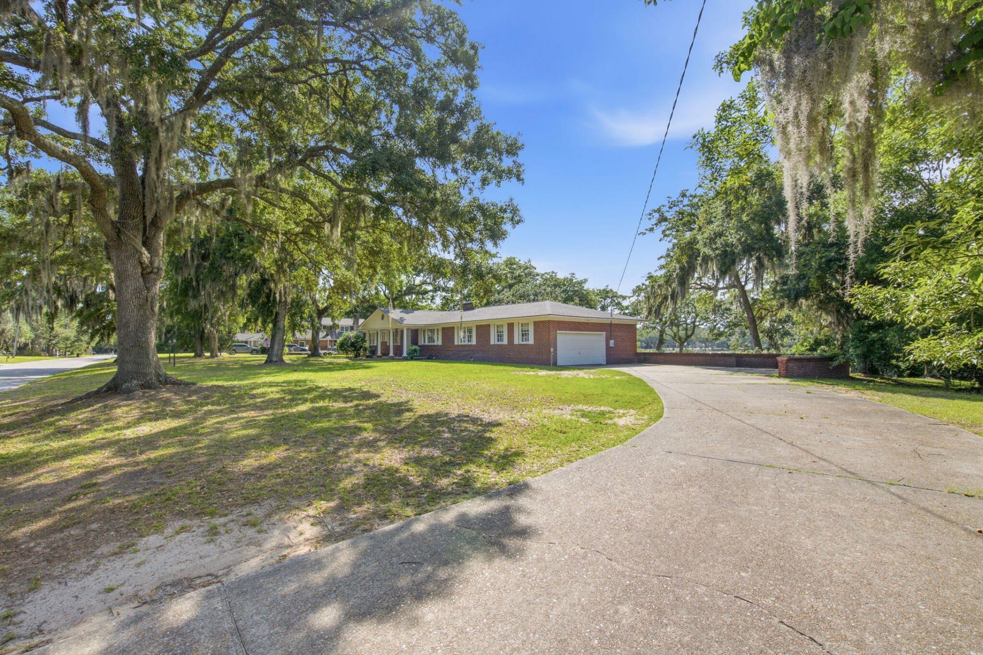 960 N Shem Drive Photo 25