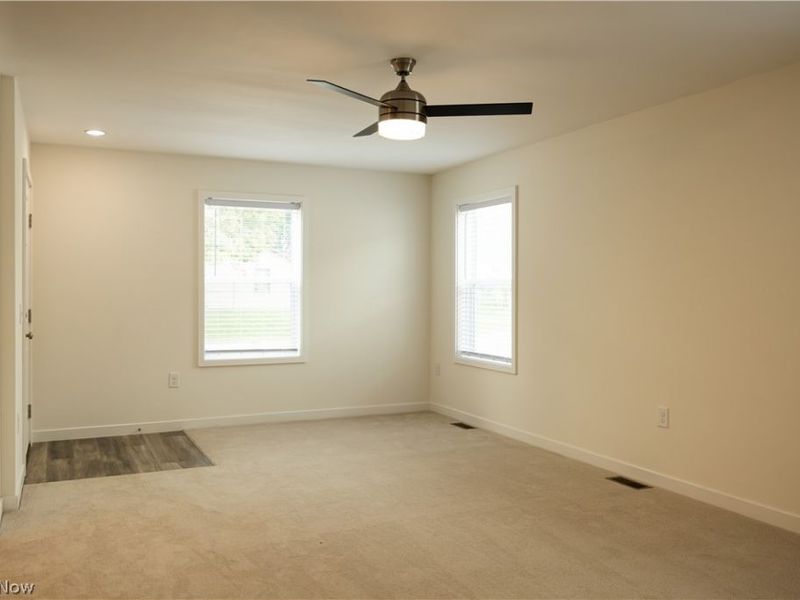 160 E Channel Street, Newark, OH 43055 Photo 13