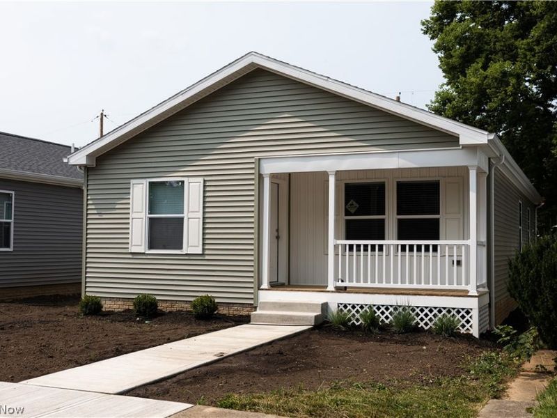 160 E Channel Street, Newark, OH 43055 Photo 3