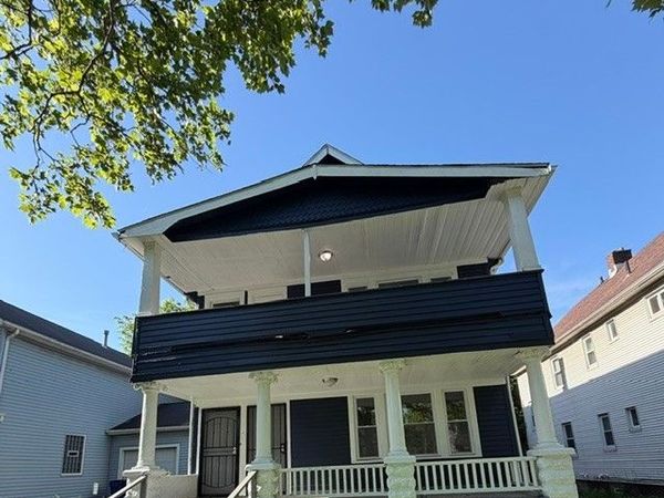 9512 Parkview Avenue , Cleveland, OH 44104