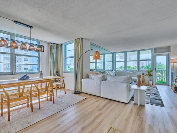 301 N Ocean Boulevard, Unit 306, Pompano Beach, FL 33062