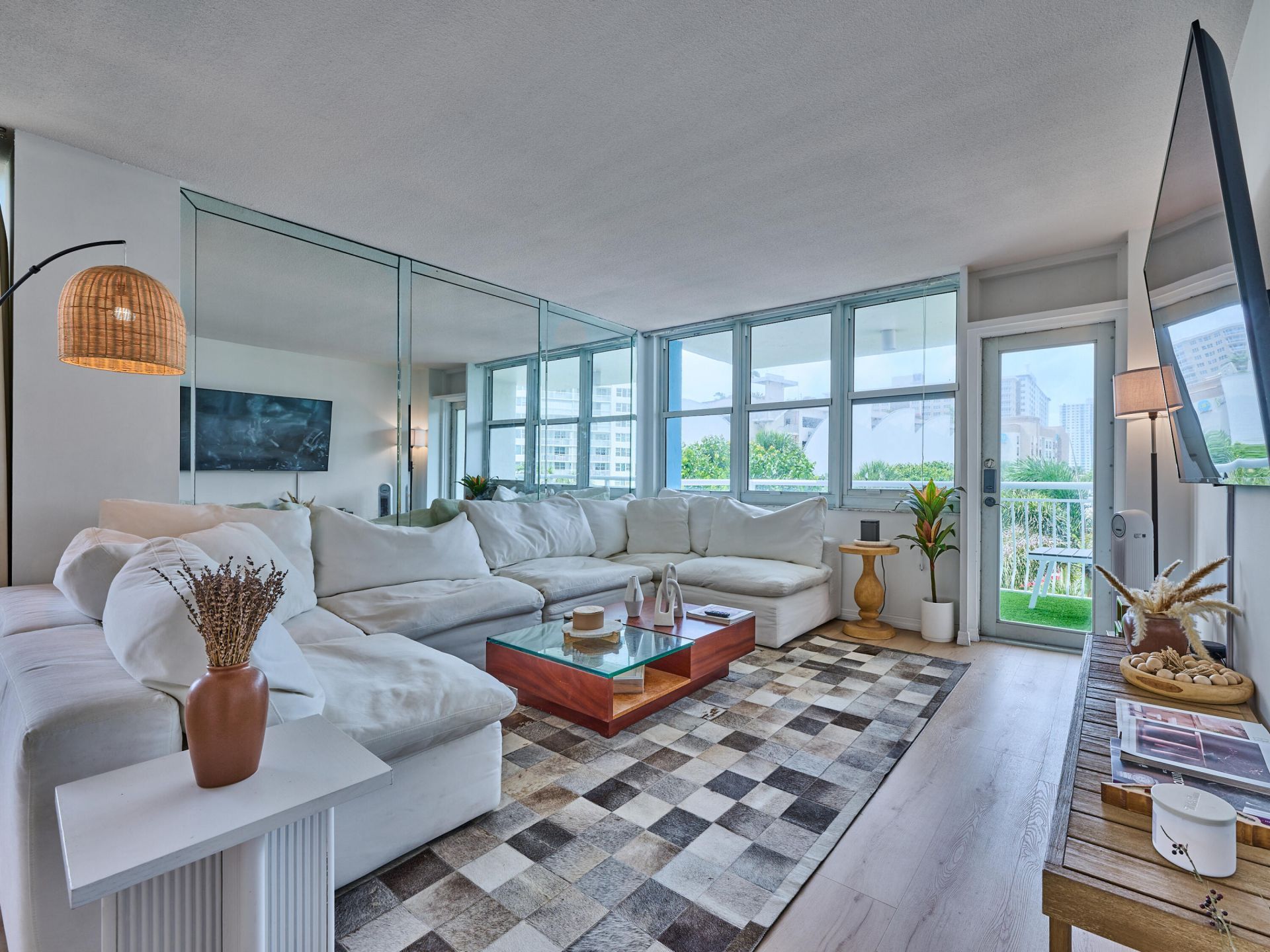 301 N Ocean Boulevard, Unit 306, Pompano Beach, FL 33062 Photo