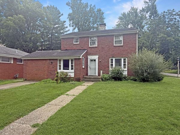 117 W Delaware Avenue , Urbana, IL 61801