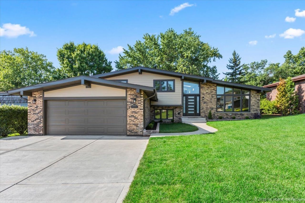 9039 Windsor Drive , Palos Hills, IL 60465