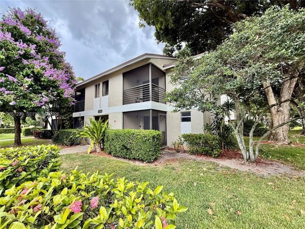 114 Gardens Dr , Unit 104, Pompano Beach, FL 33069