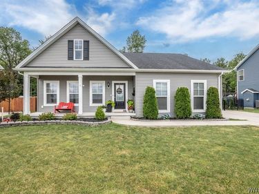 828 Whitehaven Road , Grand Island, NY 14072