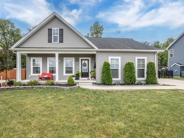 828 Whitehaven Road , Grand Island, NY 14072