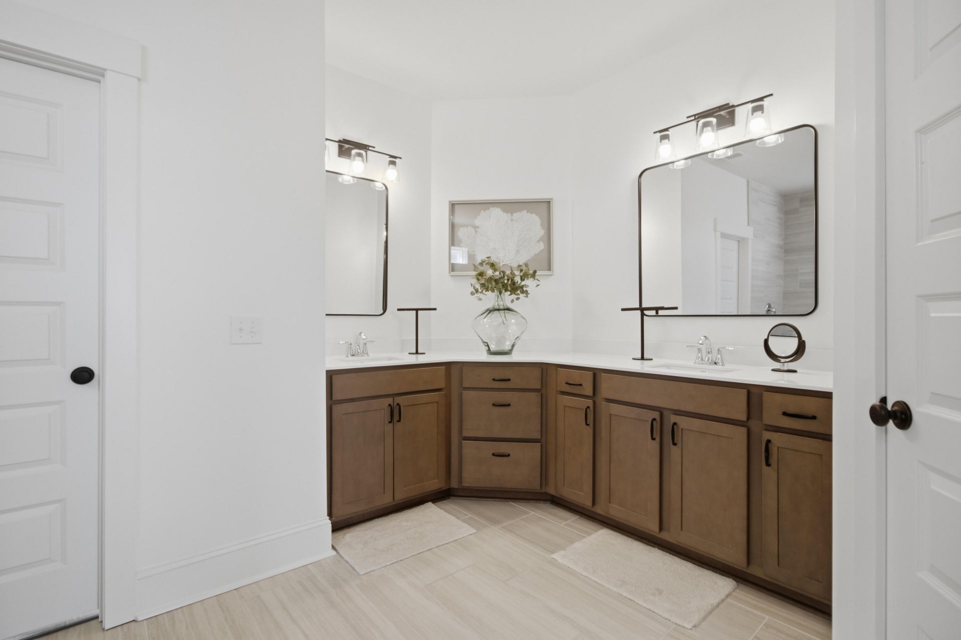 631 Chigwell Springs Lane Photo 33