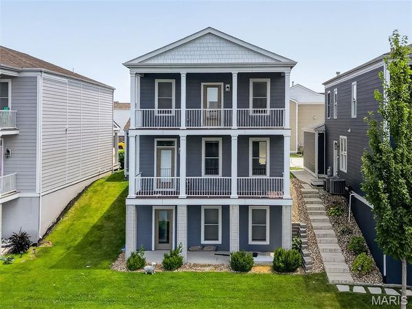 338 Tiber Place , St Charles, MO 63301