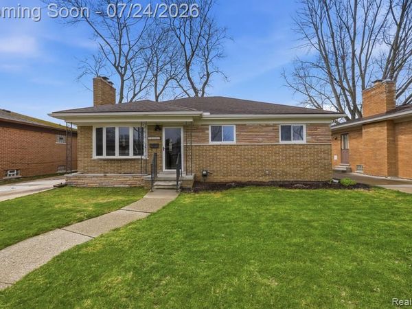 19906 Mauer Street, St. Clair Shores, MI 48080
