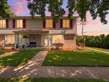 51142 S Foster Road, Chesterfield Twp, MI 48047
