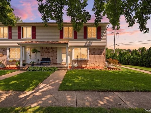 51142 S Foster Road, Chesterfield Twp, MI 48047
