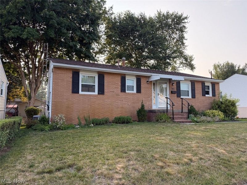 1123 Overridge Avenue SE, North Canton, OH 44720 Photo 3